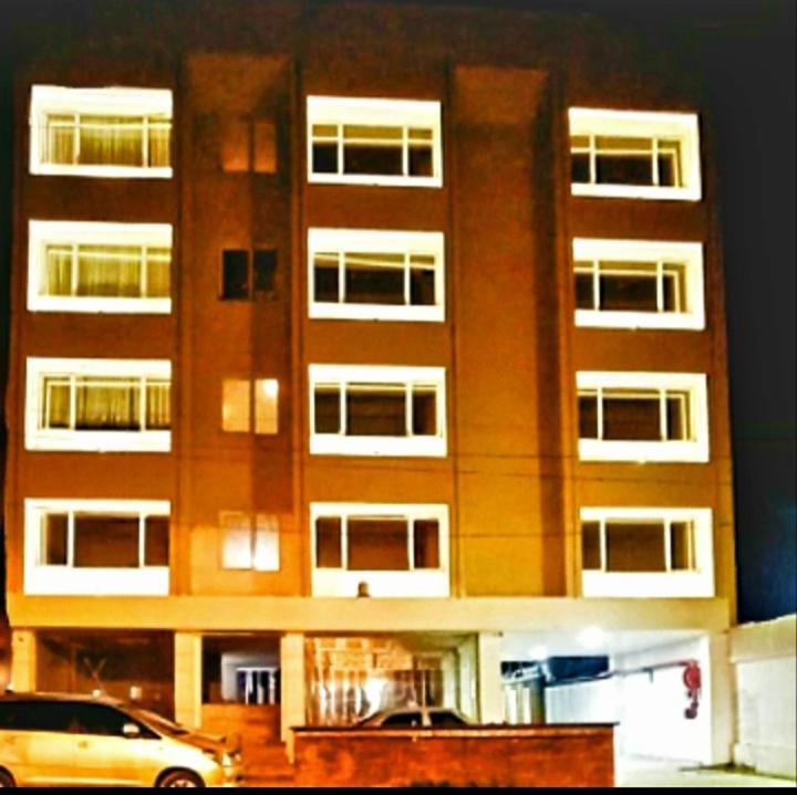 Lee-Benz Ark Hotel Kumbakonam Luaran gambar